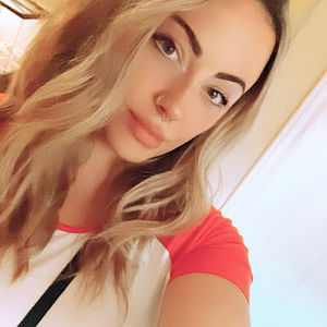 Meet your Posher, Melanie